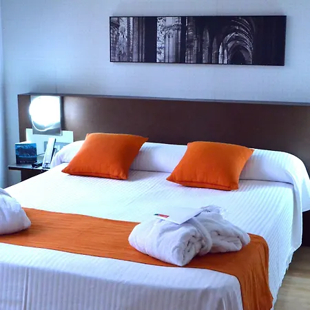 Atenea Rekord Hotel 4*