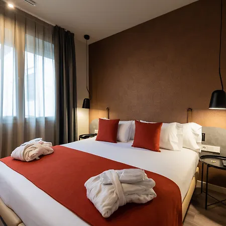 Hotel Atenea Rekord 4*