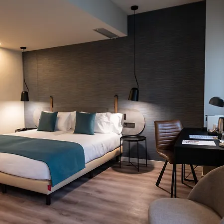 Hotel Atenea Rekord 4*