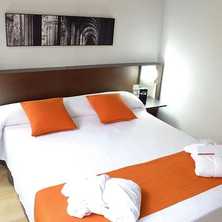 Atenea Rekord Hotel 4*